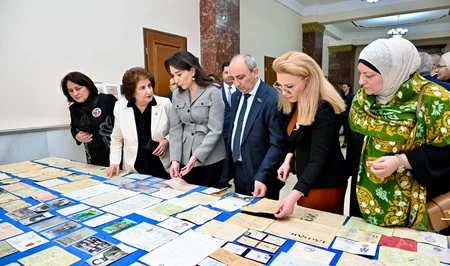 В Аппарате омбудсмена открылась выставка ко Дню геноцида азербайджанцев