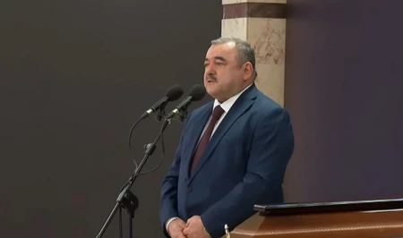 Вице-президент AZAL Ильхам Амиров о предварительном расследовании крушения самолета в Актау