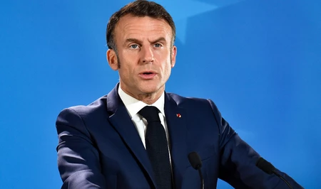 Президент Франции призвал к запрету соцсетей для детей младше 15 лет в Евросоюзе