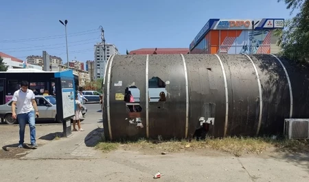 В Сумгайыте жители пожаловались на аварийную автобусную остановку у автовокзала