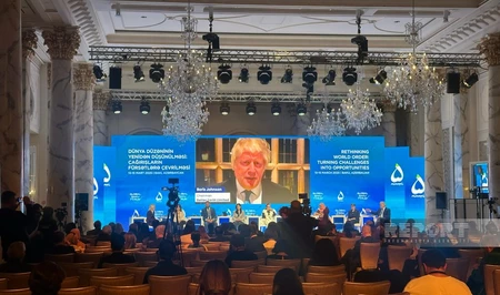 Борис Джонсон поздравил Азербайджан с успешным проведением COP29