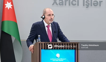 Глава МИД Иордании призвал расширить сотрудничество с Азербайджаном в сфере бизнеса и туризма