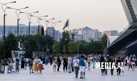 Население Азербайджана растет, но рождаемость снизилась: данные за семь месяцев