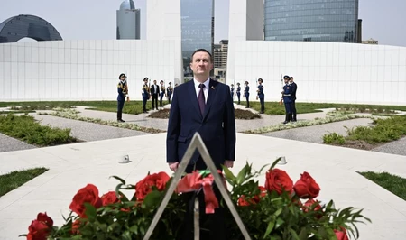 Премьер-министр Беларуси посетил Парк Победы в Баку