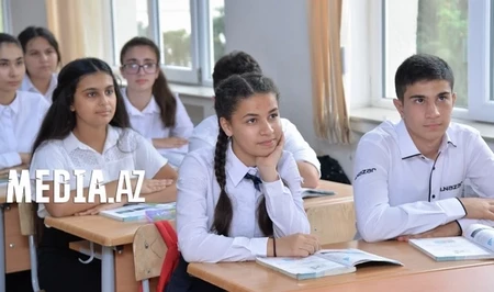 В Армении будут преподавать азербайджанский: как к этому относятся в Баку