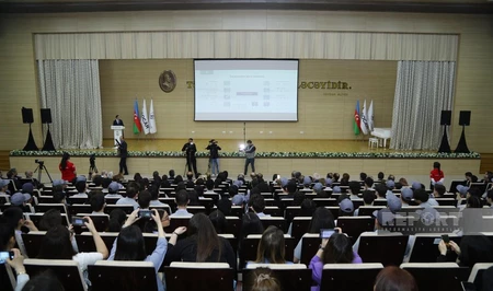 В Баку открылся XIV Республиканский конкурс «Ученые будущего»