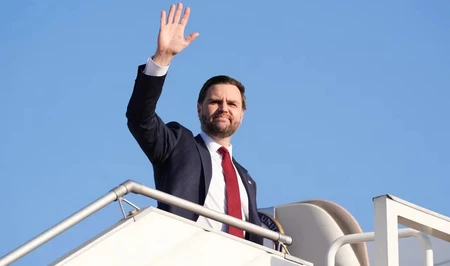 Делегация США во главе с вице-президентом Вэнсом летит в Пакистан на переговоры с Ираном