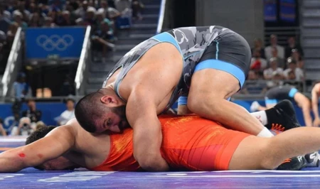 Азербайджанский борец вышел в финал чемпионата мира