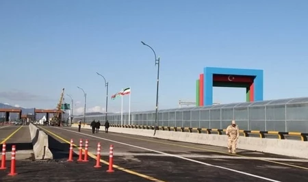На азербайджано-иранской границе запущен новый маршрут для импорта автомобилей
