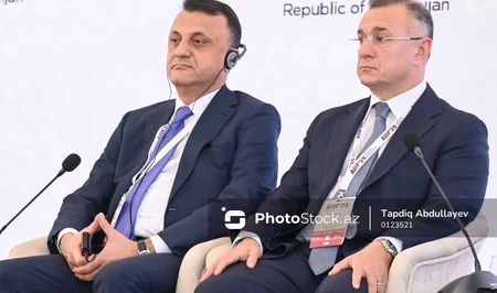 Вугар Гурбанов: Острая нехватка кадров - одна из самых серьёзных проблем в здравоохранении