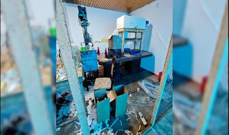 Сотни бутылок спиртного с поддельными акцизами: в Баку пресекли работу подпольного цеха