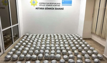 Азербайджанские таможенники изъяли более 90 килограммов марихуаны