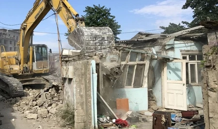 Мы живем в постоянном страхе, что дом снесут вместе с нами. Жалоба в редакцию