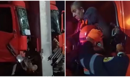 ДТП в Евлахском районе: водитель грузовика оказался зажат после столкновения со столбом