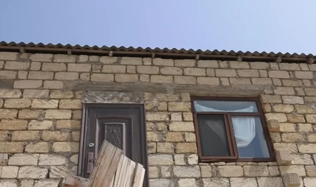 Жительница бакинского поселка стала жертвой обмана со стороны риелтора