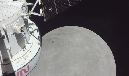Корабль Orion преодолел более половины пути к Луне - NASA