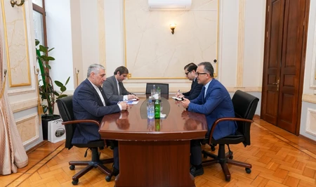 Председатель Госкомитета по работе с религиозными организациями АР встретился с послом Ирана