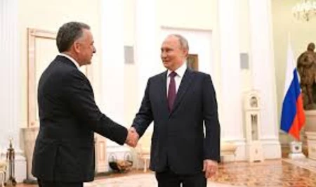 Путин и спецпосланник США обсудили украинский кризис: что стоит за кулисами дипломатии?