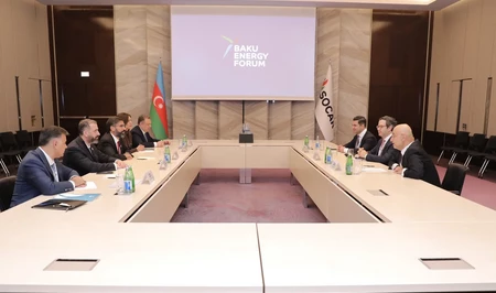 SOCAR и Apollo Global Management обсудили сотрудничество в сфере «зеленой» энергетики