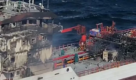 Пожар на танкере в Черном море у берегов Румынии: судьба части экипажа остается неизвестной