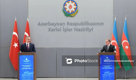 Глава МИД Турции назвал Анкару и Баку островами стабильности