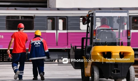 Финансовый тупик: почему сотрудники Бакинского метрополитена остались без надбавок