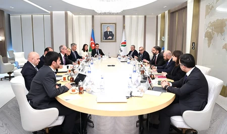 SOCAR, TotalEnergies и XRG обсудили разработку месторождения «Абшерон»