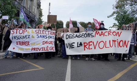 TF1: во Франции более 400 школ останутся закрыты 5 октября на фоне протестов