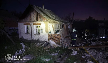 Погибший в Донецкой области и десятки поврежденных объектов: последствия атак в Украине