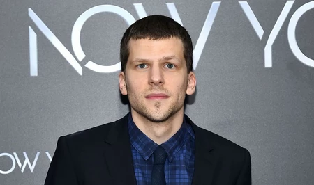 Актер Джесси Айзенберг рассказал, что станет донором почки для незнакомца