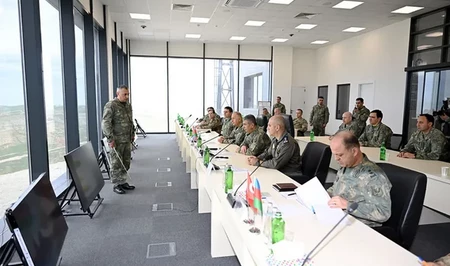 В Баку прошли совместные учения военнослужащих Азербайджана и Турции