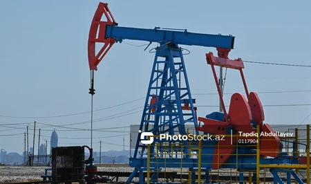 Азербайджанская нефть Azeri Light подешевела почти на 3%