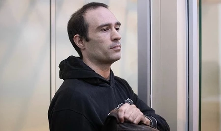 Суд над обвиняемым в шпионаже в пользу Франции Мартином Райаном продолжается в Азербайджане