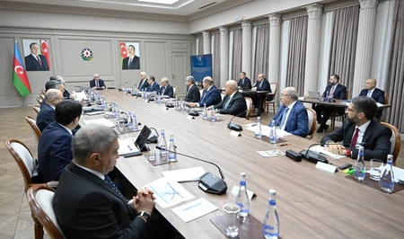 В Кабмине Азербайджана прошло заседание по развитию нефтегазовой отрасли