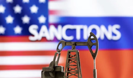 Американские ограничения на российскую нефть вновь вступили в силу