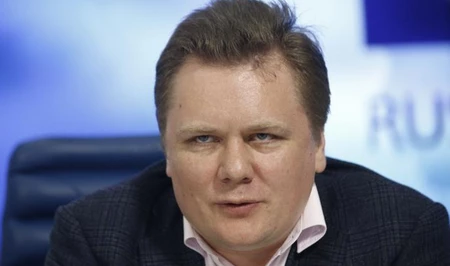 Алексей Чадаев, объявленный Азербайджаном в розыск, подал в отставку