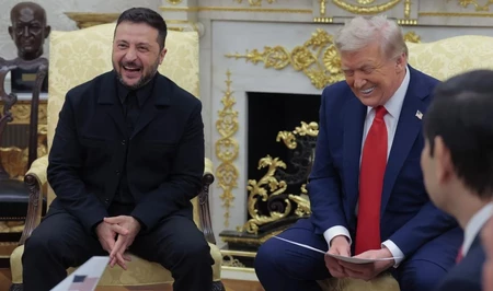 Зеленский подарил Трампу клюшку для игры в гольф от украинского героя-военного