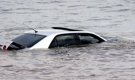 В Агджабеди в водоканале найден автомобиль мужчины, пропавшего пять дней назад