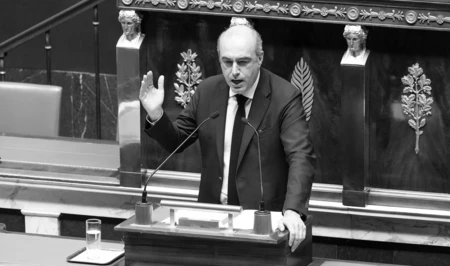Французский депутат, расследовавший сделку с участием Макрона, найден мертвым