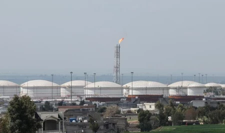 СМИ: Экспорт нефти из Ирака рухнул в 14 раз из-за блокады Ормузского пролива