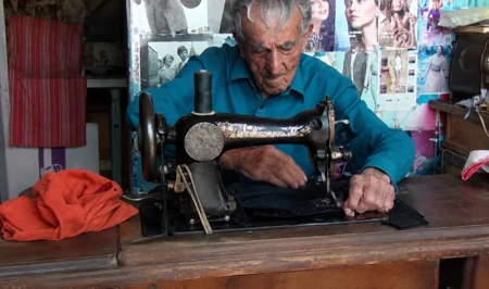 Шил для всего Азербайджана: история 95-летнего портного из Шеки