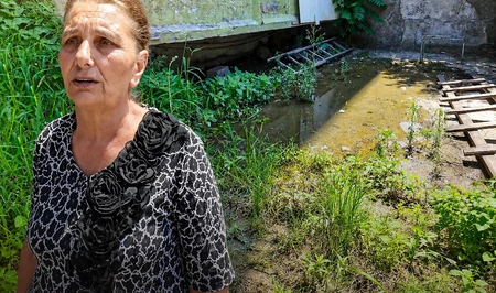 Затопленный двор и канализационная вода: жители Баку бьют тревогу