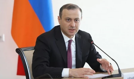 Григорян: Мы поддерживаем дальнейшее укрепление мира между Баку и Ереваном
