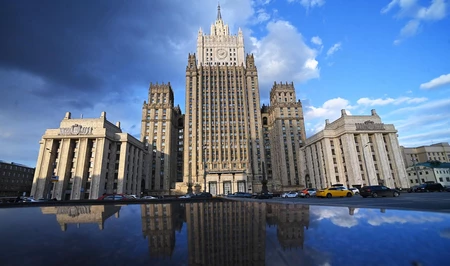 МИД РФ вновь призвал иностранных дипломатов покинуть Киев
