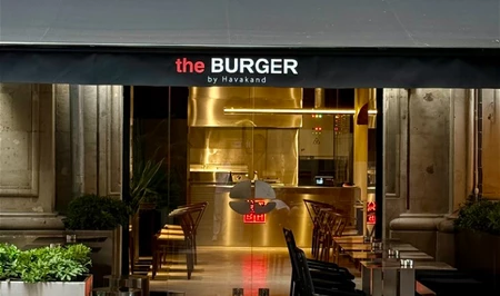 The Burger by Havakand открылся в Баку и пригласил пилотов Формулы попробовать фирменные бургеры
