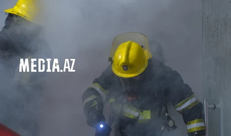 В Сумгайыте огонь полностью уничтожил кафе