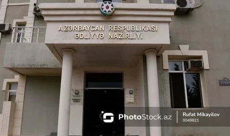 Али Асадов подписал распоряжение об исполнении указа Президента Азербайджана по кадрам юстиции