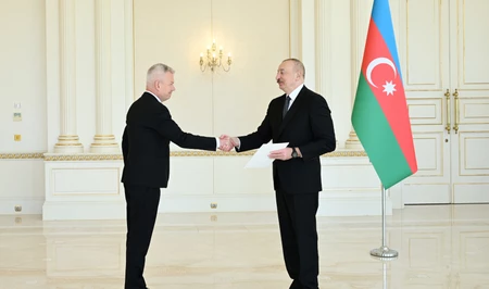 Президент принял верительные грамоты новоназначенного чрезвычайного и полномочного посла Польши
