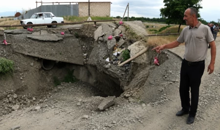 В Губе после селей обрушилась дорога: жители просят о срочной помощи