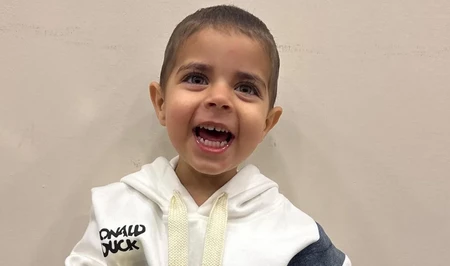 Мать мальчика, найденного на бакинском кладбище, отказалась от него